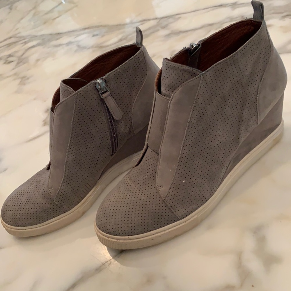 Grey wedge booties